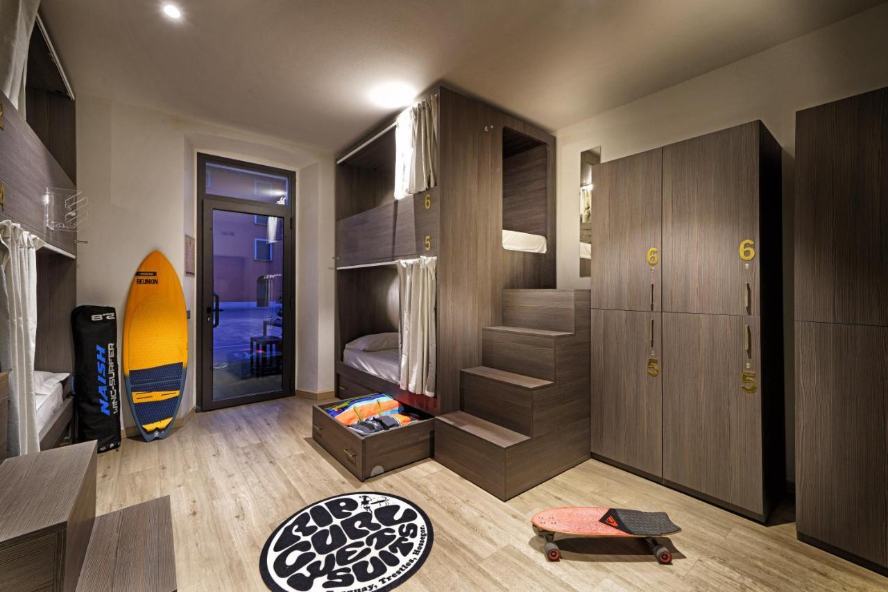 Auberge de jeunesse "La Locanda" Campione Del Garda Extérieur photo